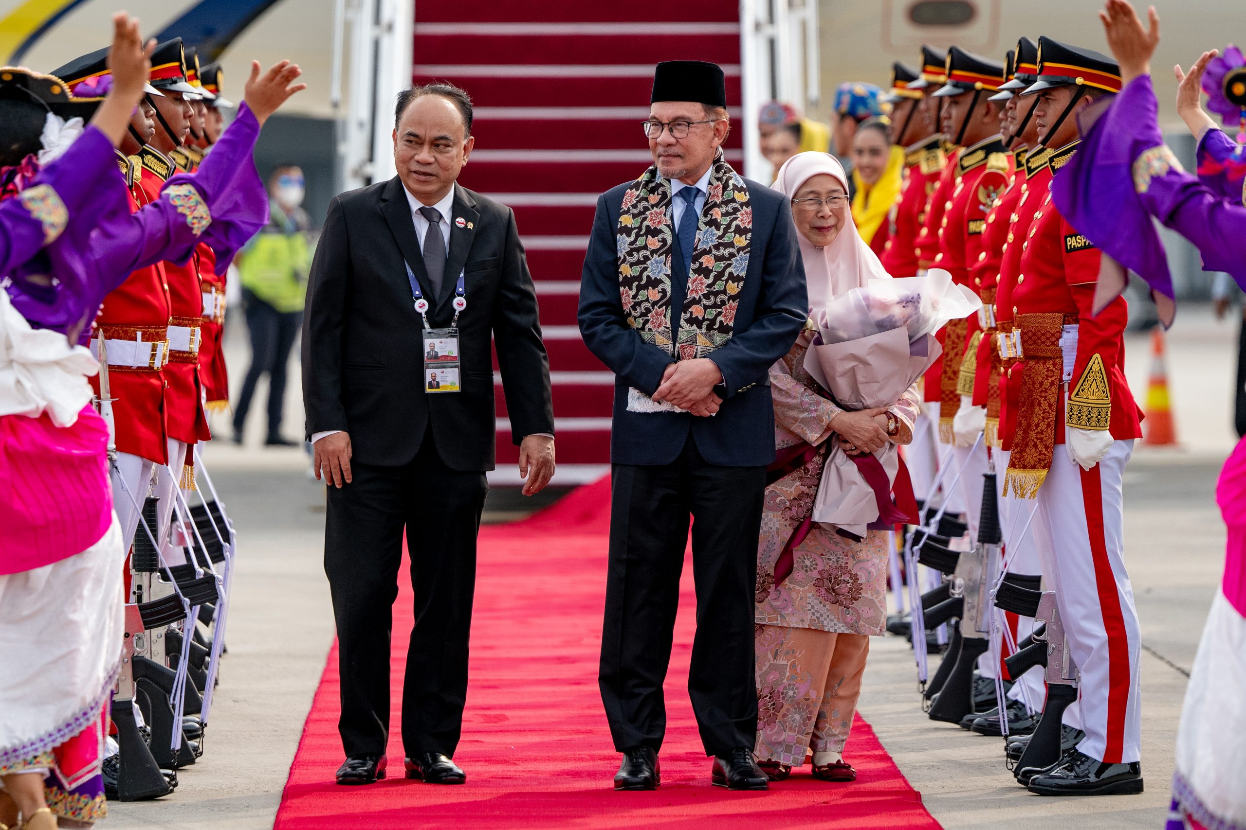 PM tiba di Jakarta untuk hadiri Sidang Kemuncak ASEAN Ke-43