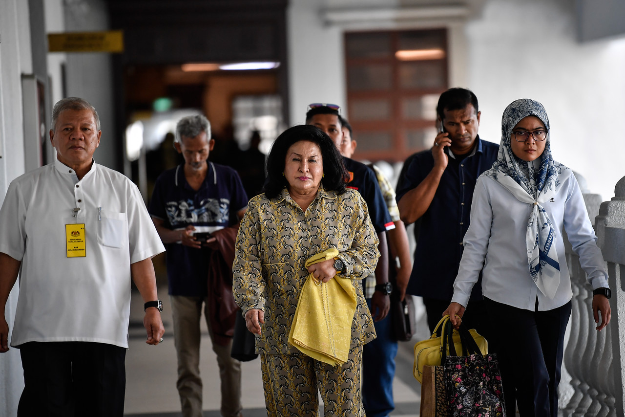Dec 13 hearing for Rosmah's bid to strike out charges