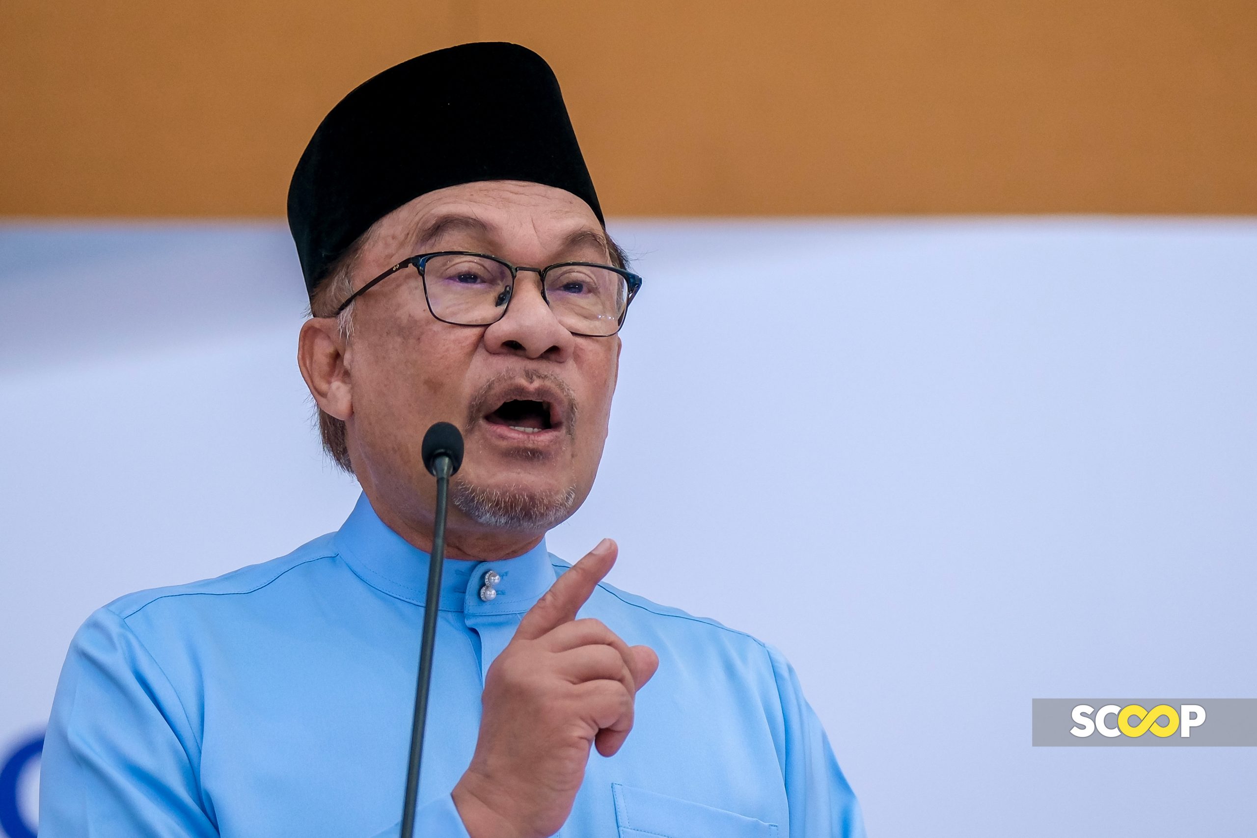 Unity govt will empower Felda and its settlers: Anwar
