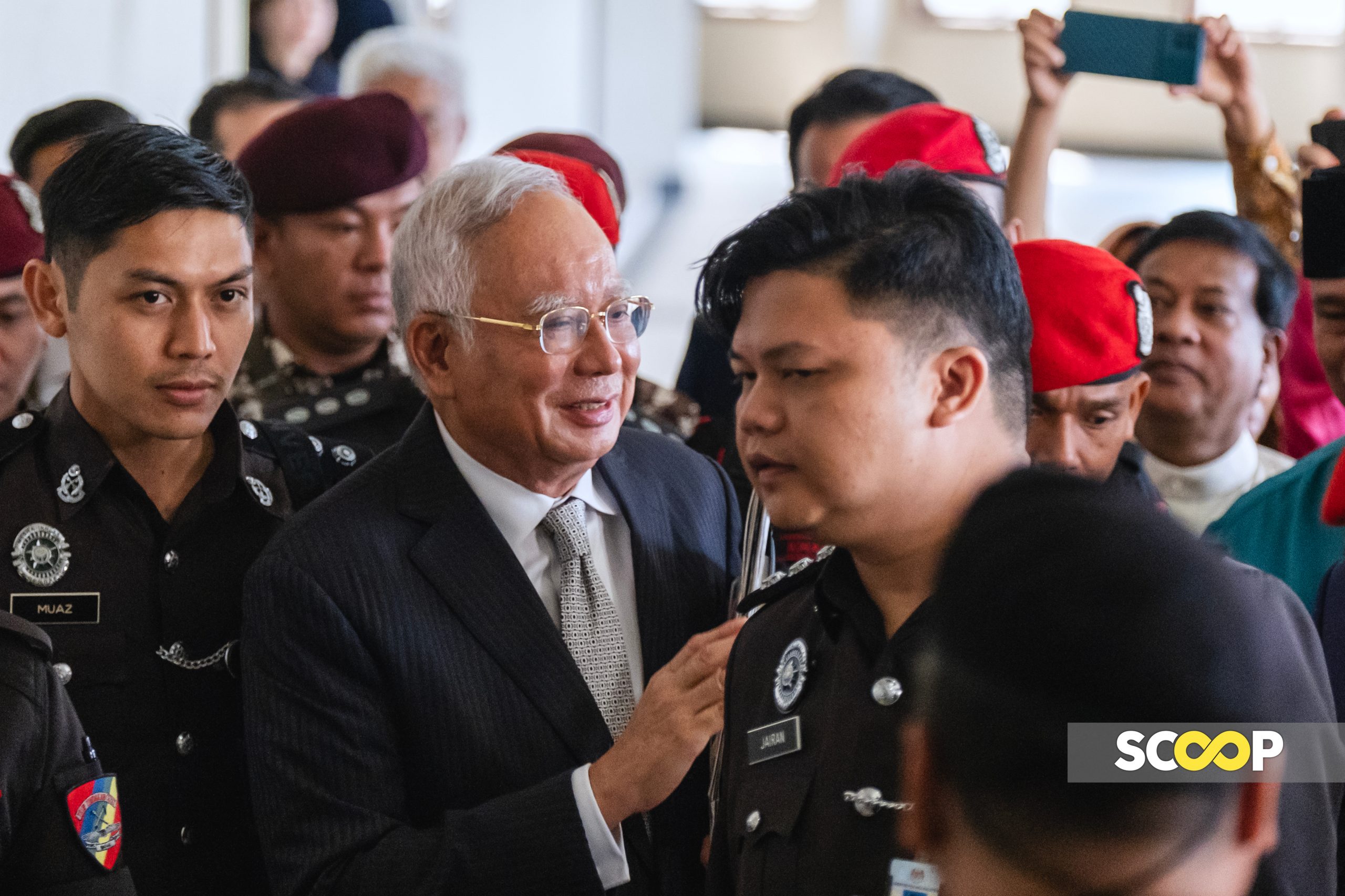 Keterangan penganalisis BNM berdasarkan jejak wang 1MDB dalam penyata bank Najib: DPP