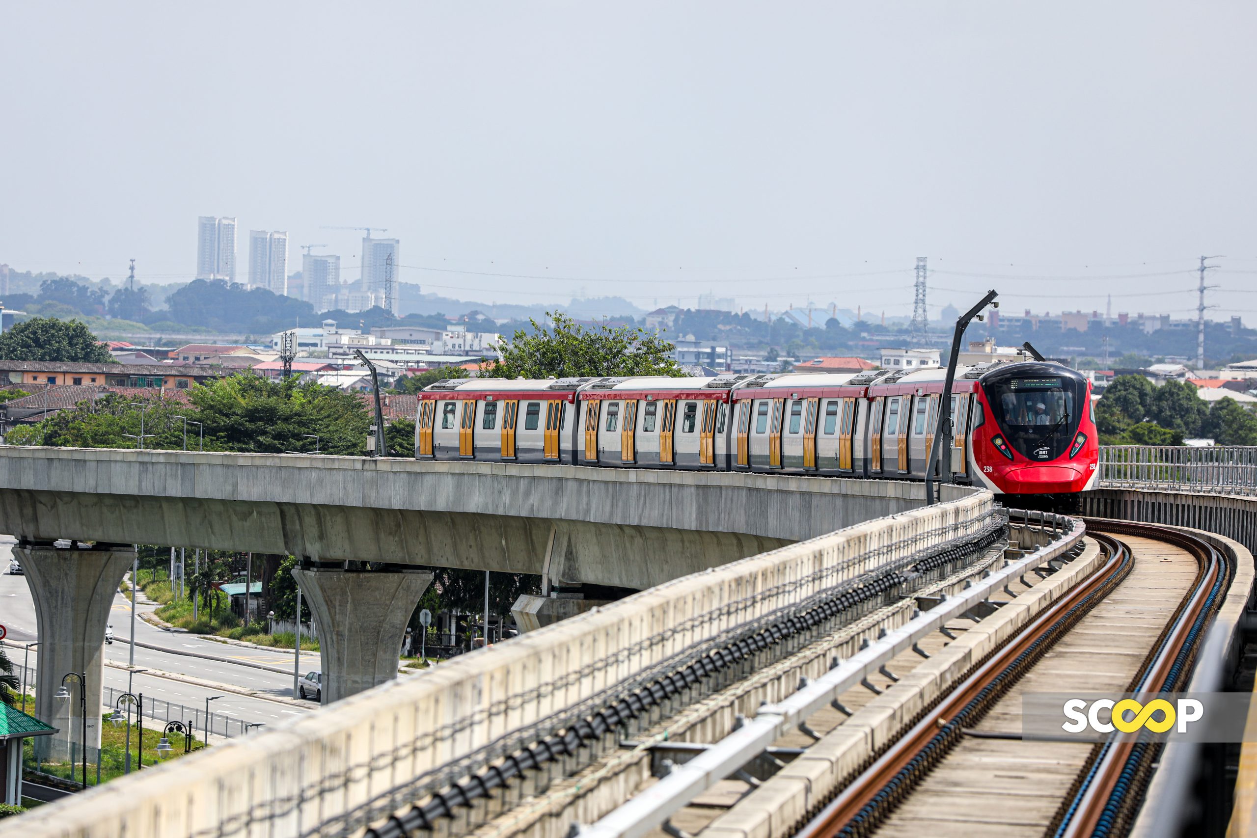 Kajang MRT line users face long queues amid ongoing repairs, delays  