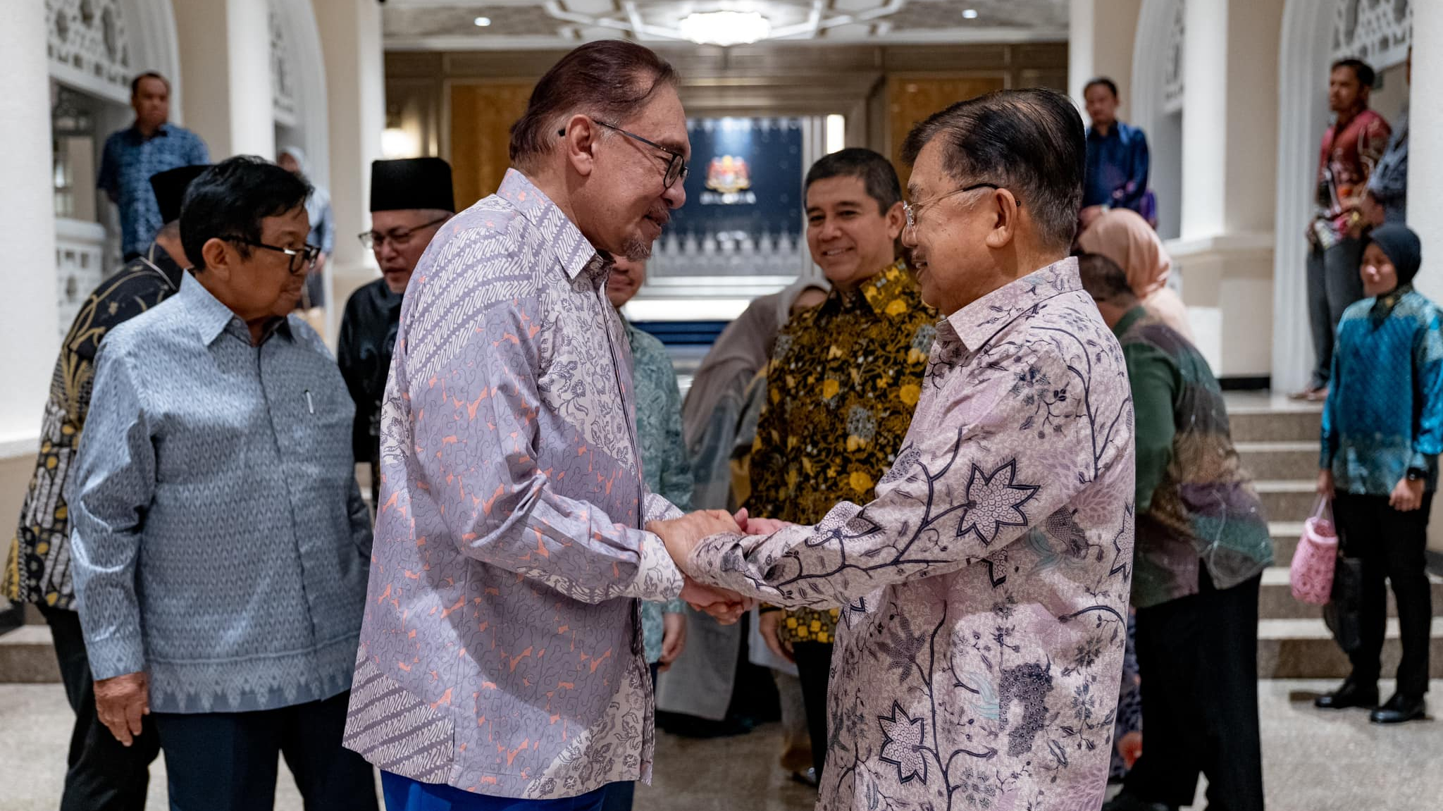 Anwar terima kunjungan hormat Jusuf Kalla