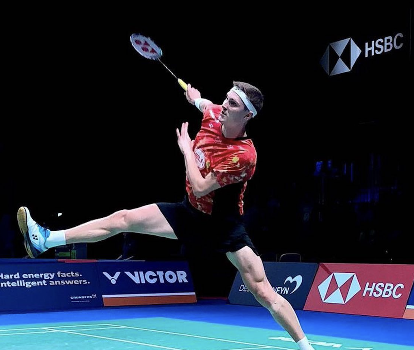 Axelsen withdraws from Denmark Open, Zii Jia moves on to quarters