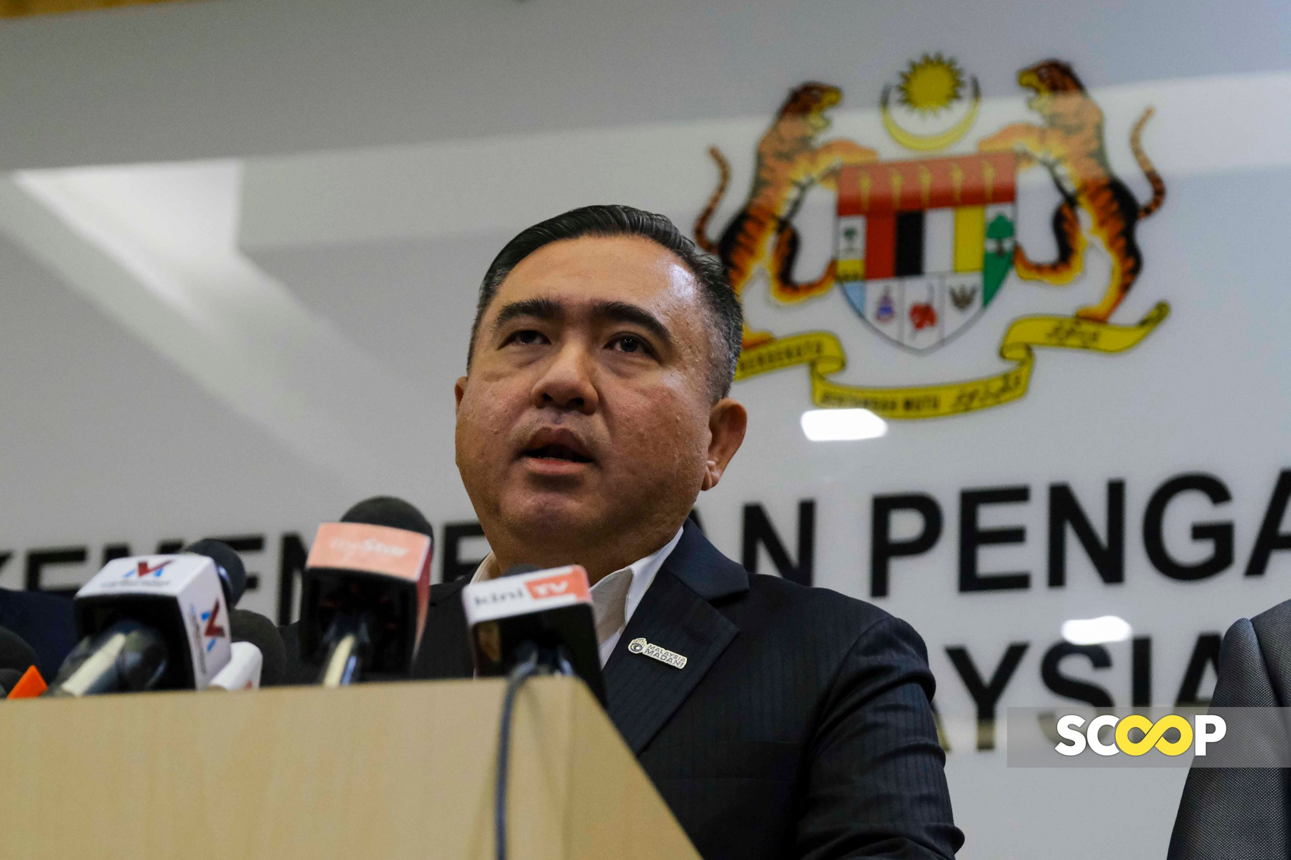 Physical road tax problem: miscommunication, stock issues among factors, says Loke