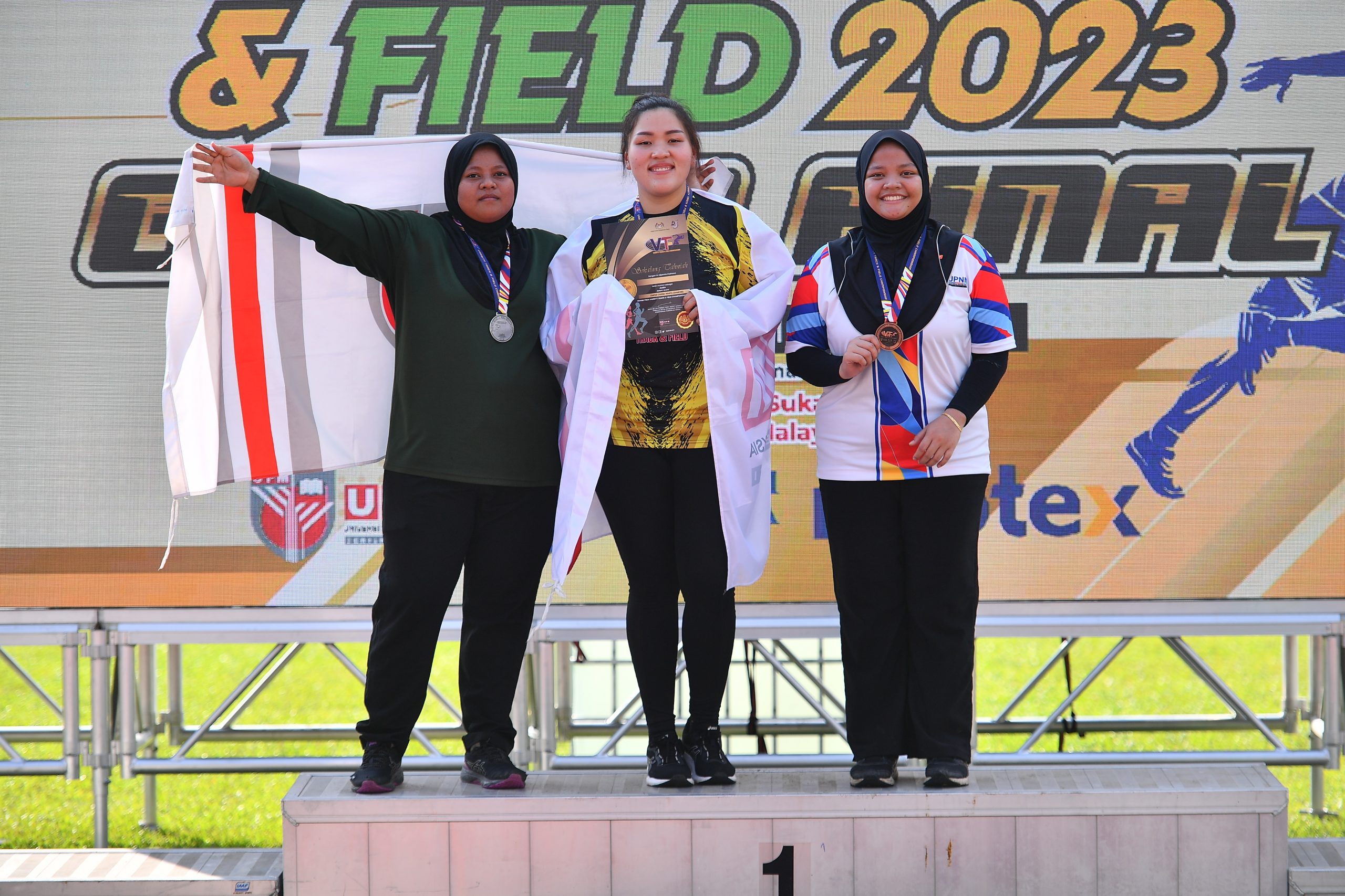 Juggling sports and studies no barrier to Queenie’s discus reign