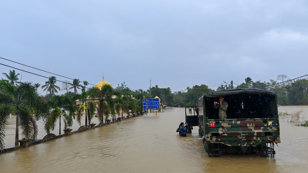 Banjir semakin buruk di Kelantan, Terengganu