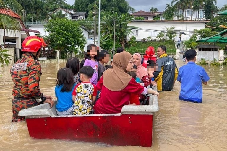 Johor floods: Fire Dept rescues 38 children, six teachers stranded in kindergarten