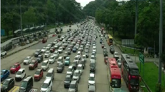Trafik menghala Pantai Timur sesak susulan pertambahan kenderaan