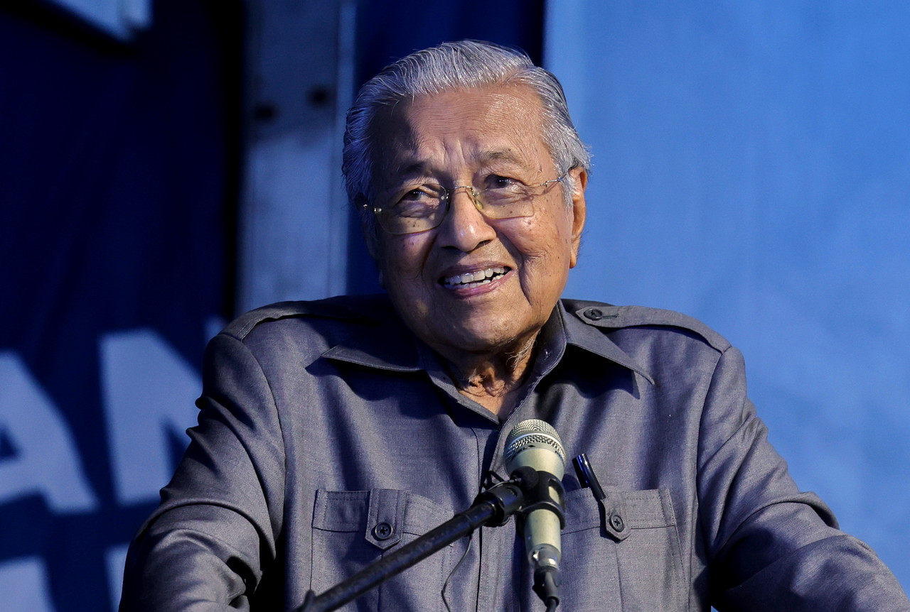 Komen berbaur perkauman Dr Mahathir: Benar-benar prihatin atau sekadar strategi?