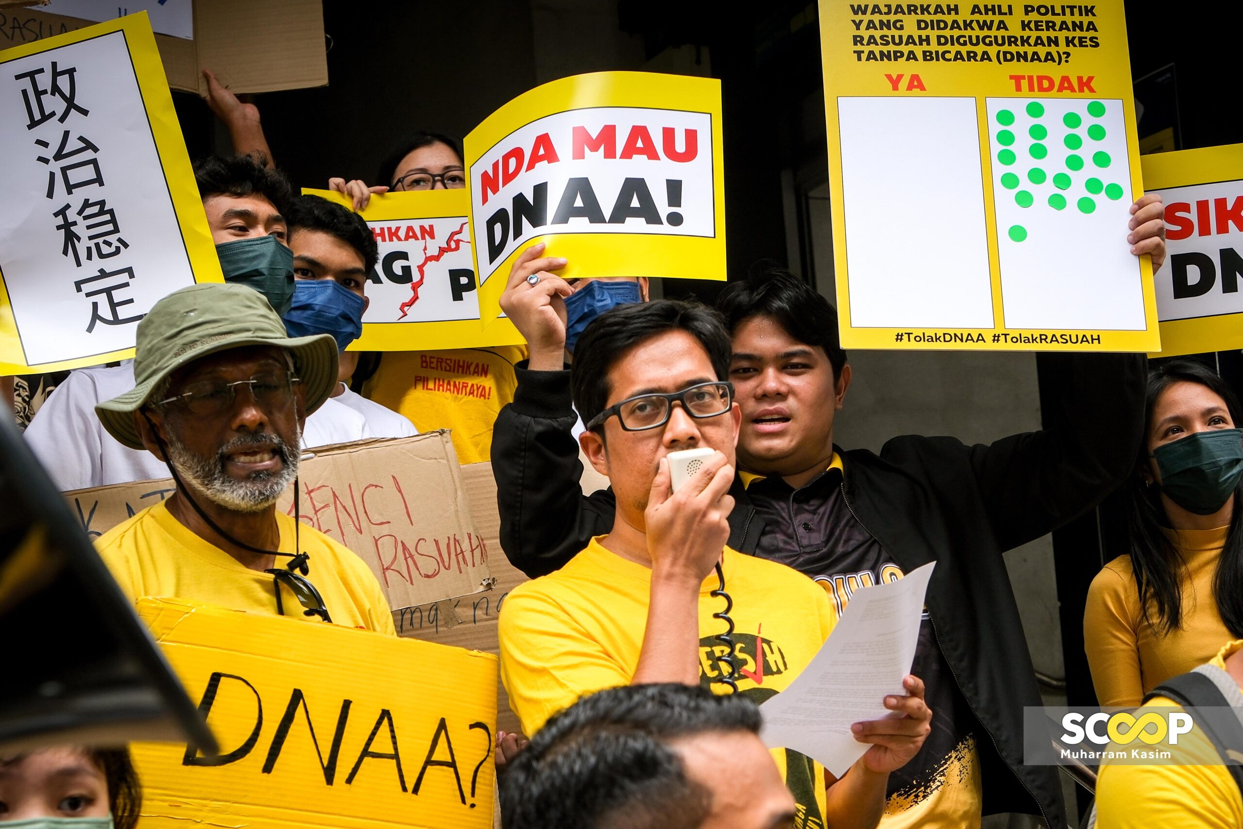 Stop DNAA applications for graft-linked politicians, Bersih calls to AG in flashmob