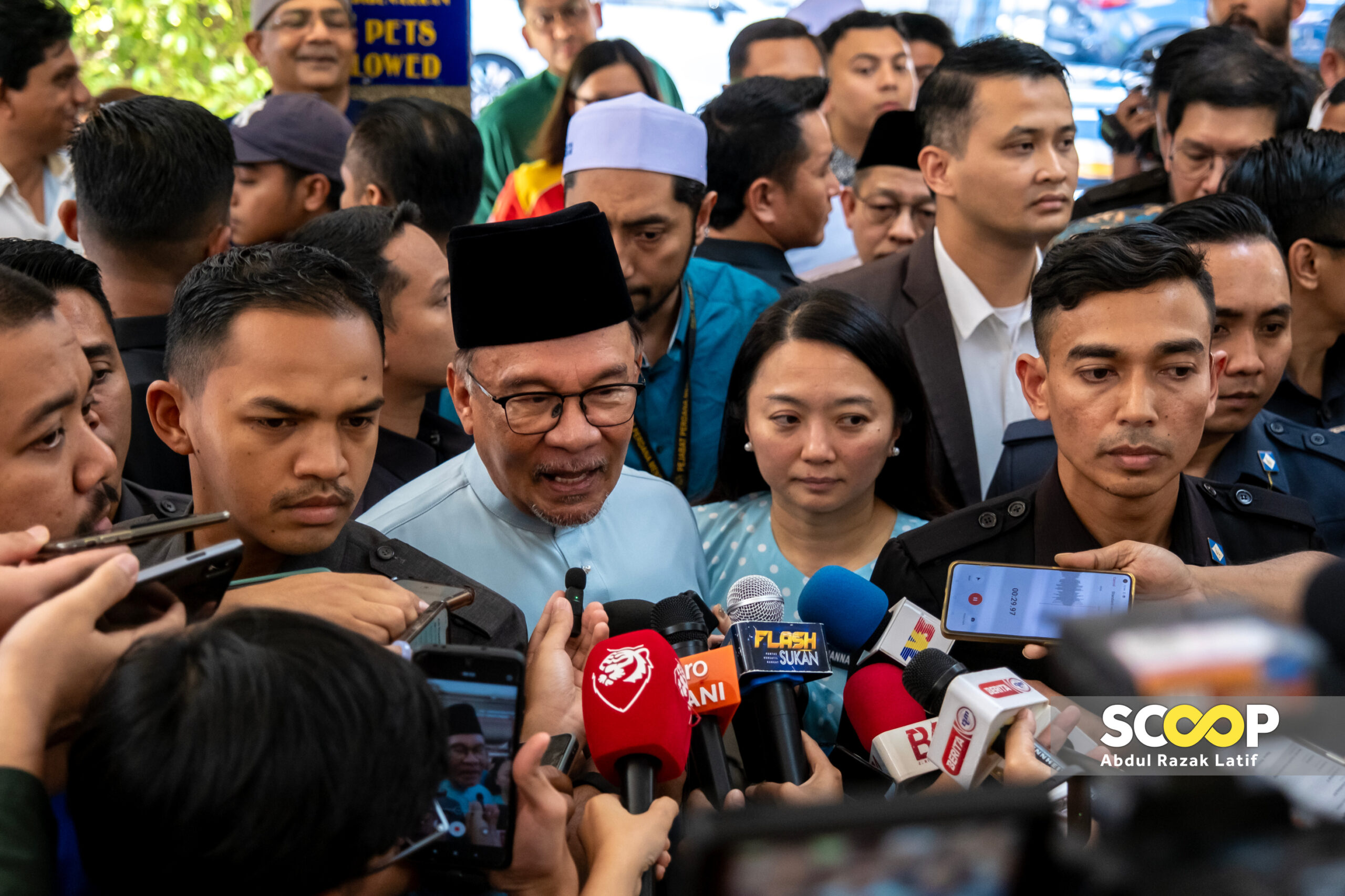 Anwar vows equal treatment for civil servants, politicians with new pension scheme