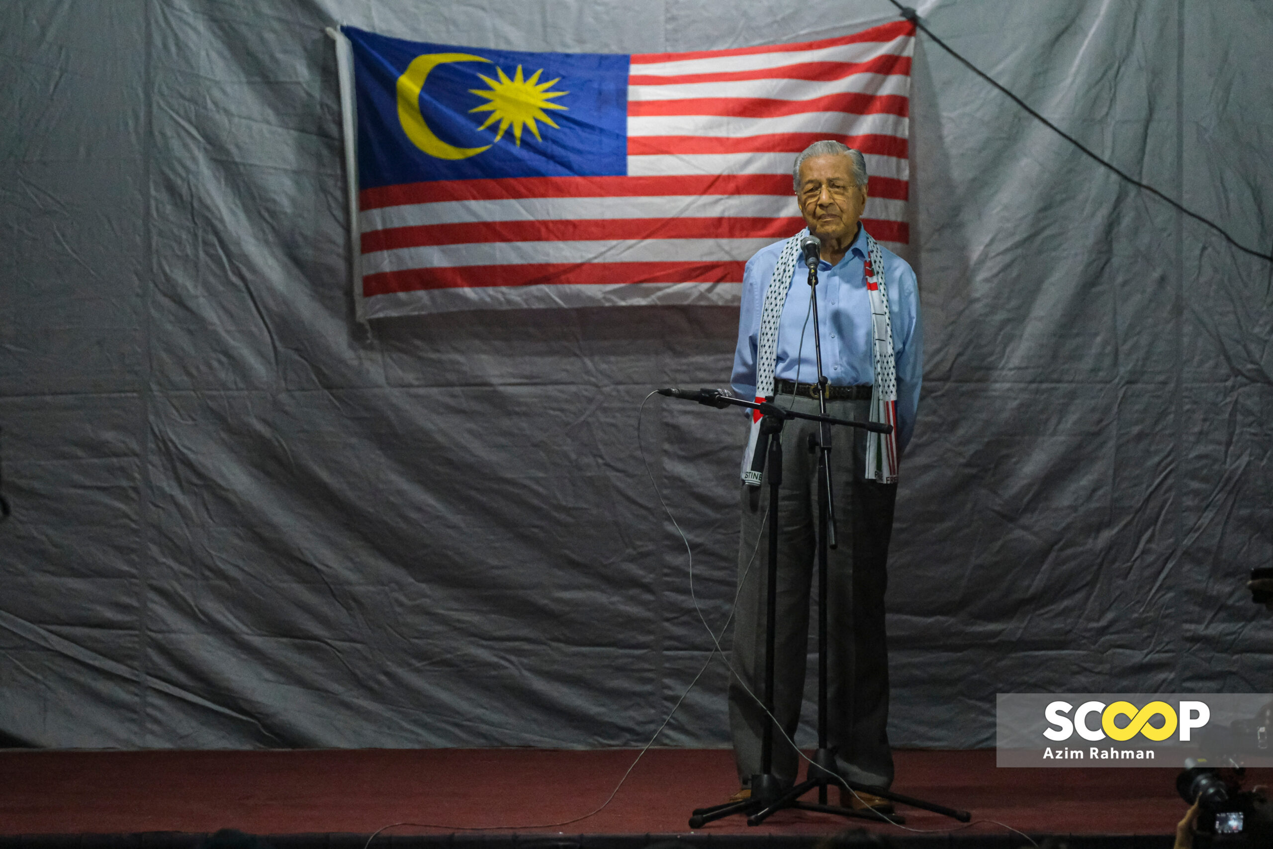 Dr Mahathir knows he’s irrelevant, so he resorts to fear tactics: Umno veteran