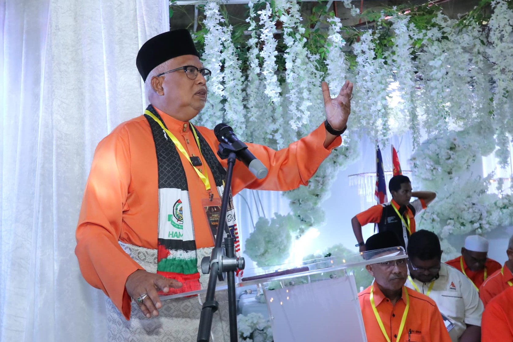 Amanah elects Mahfuz Omar, Hatta Ramli as vice-presidents