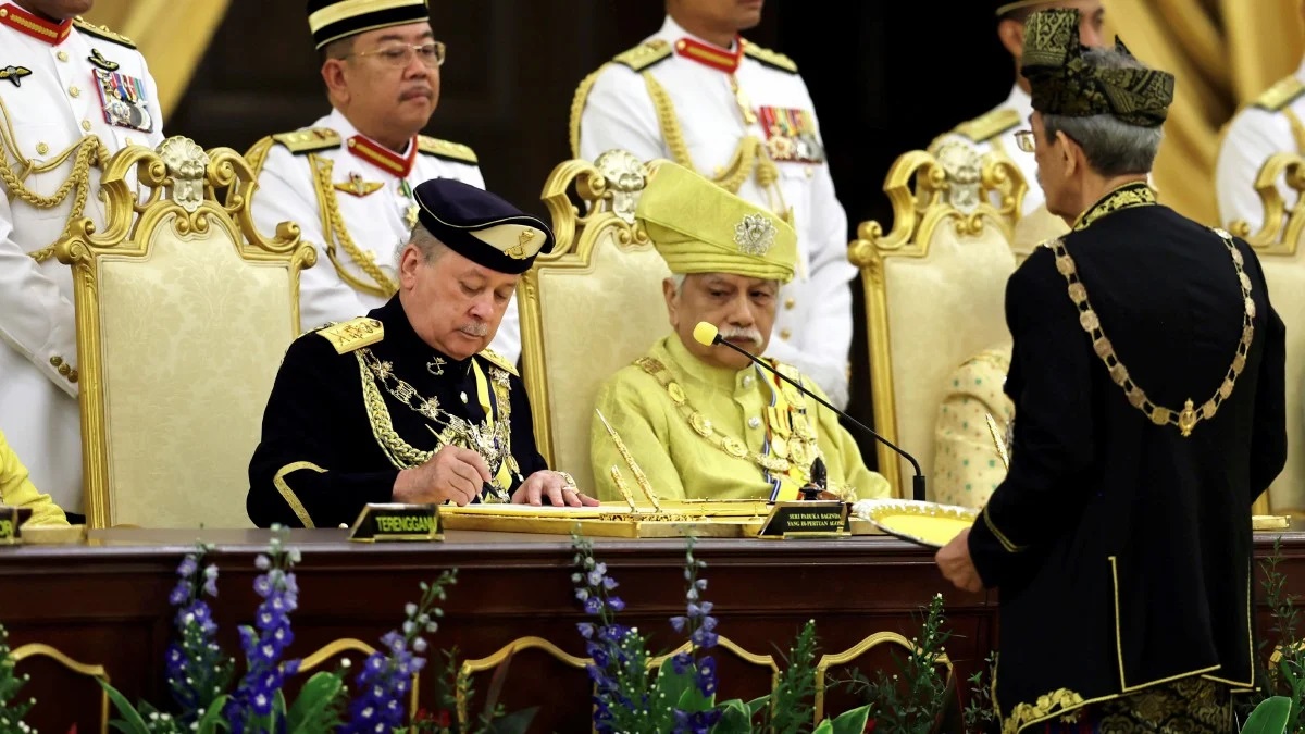 Sultan Ibrahim Lafaz Sumpah Yang Di-Pertuan Agong Ke-17 | Scoop