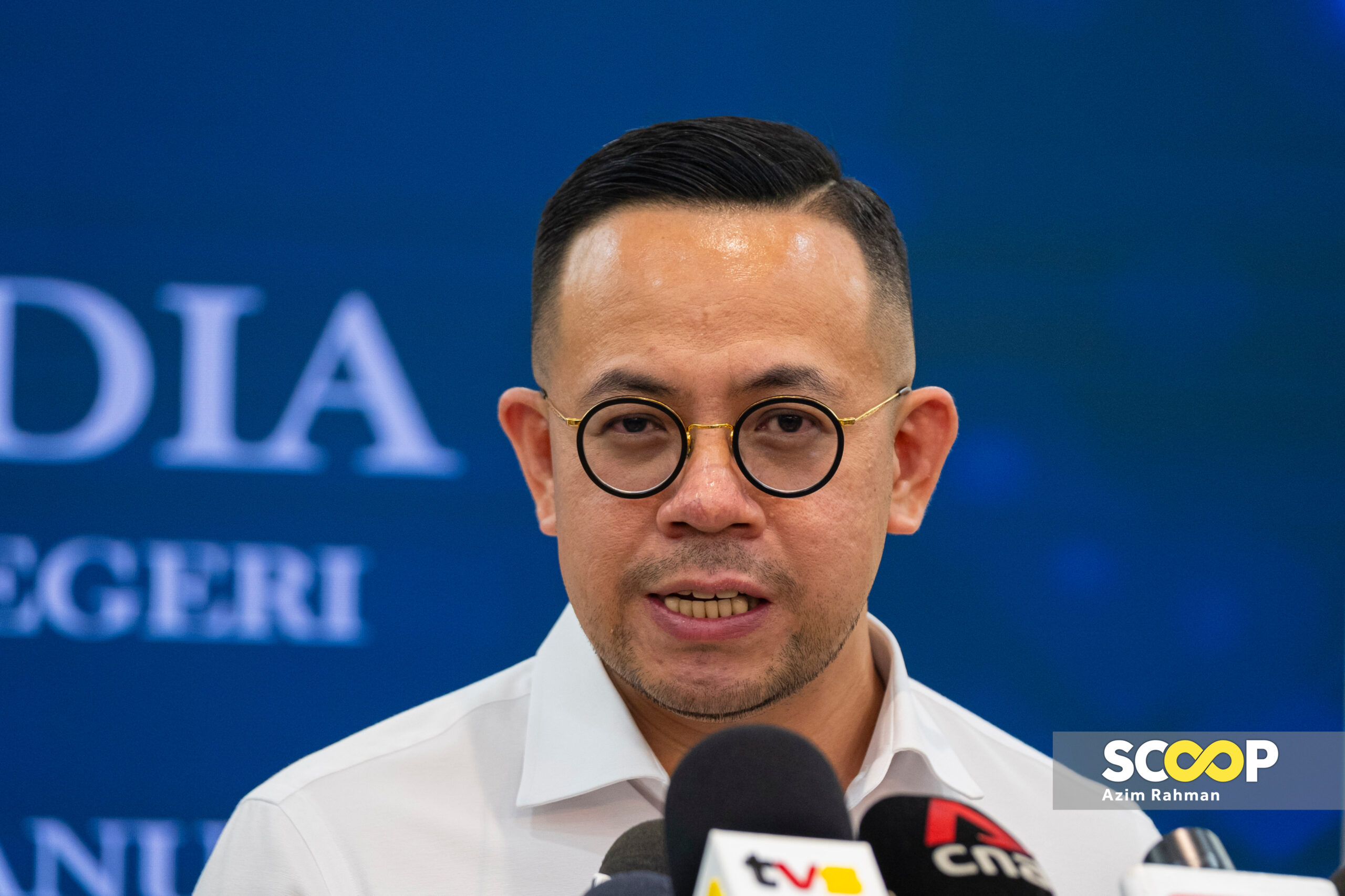 Disciplinary issues not an excuse to slash workers’ salaries, says HR minister 