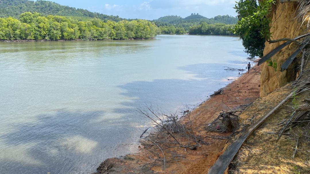 Tiga remaja dikhuatiri lemas ketika memancing, mandi di Sungai Sempit