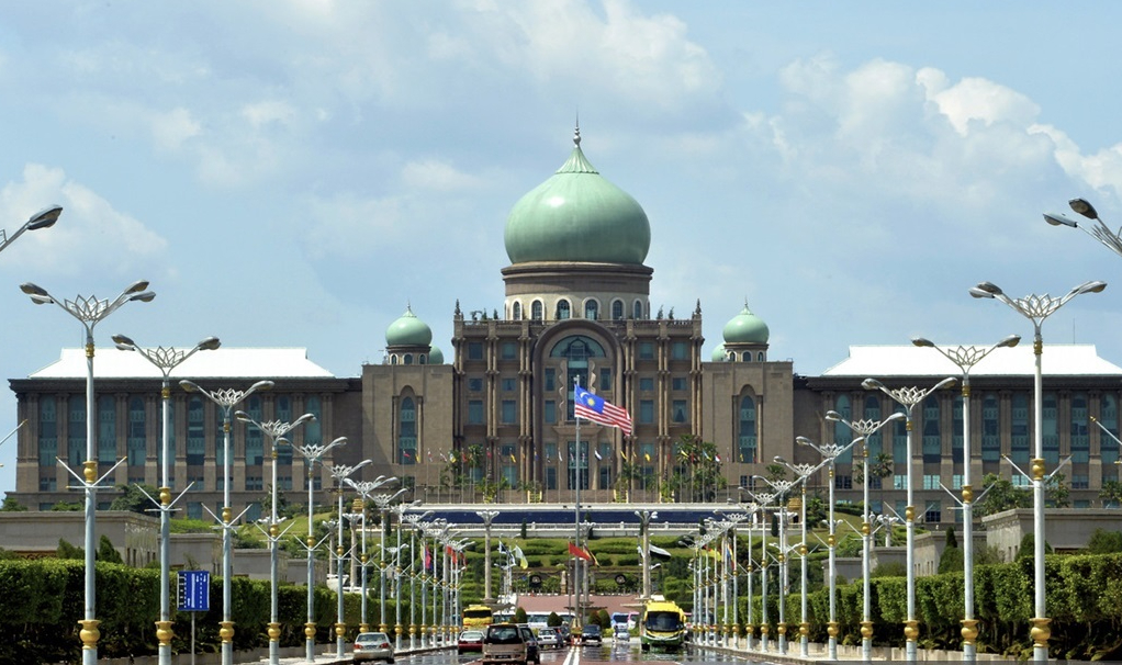 Pertukaran kerajaan terlalu kerap punca ‘tak tentu hala’ dalam urus tadbir negara - Rafidah Aziz