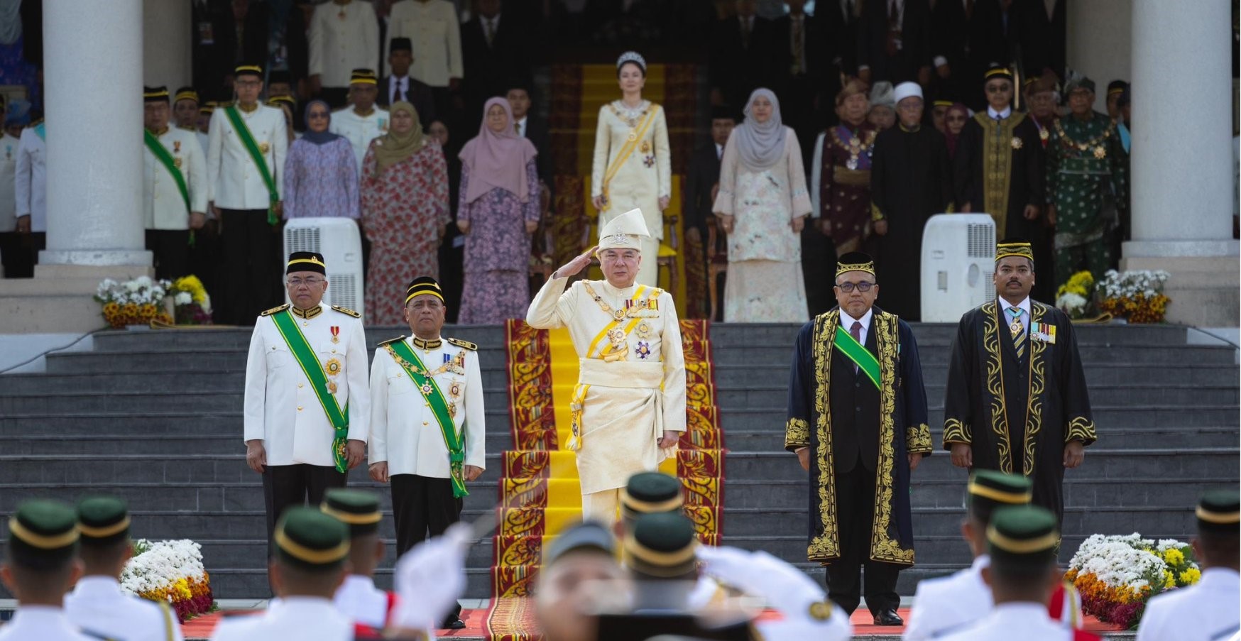 Sekolah agama asrama penuh di Perak tidak dibenar guna botol, bungkusan plastik: Sultan Nazrin
