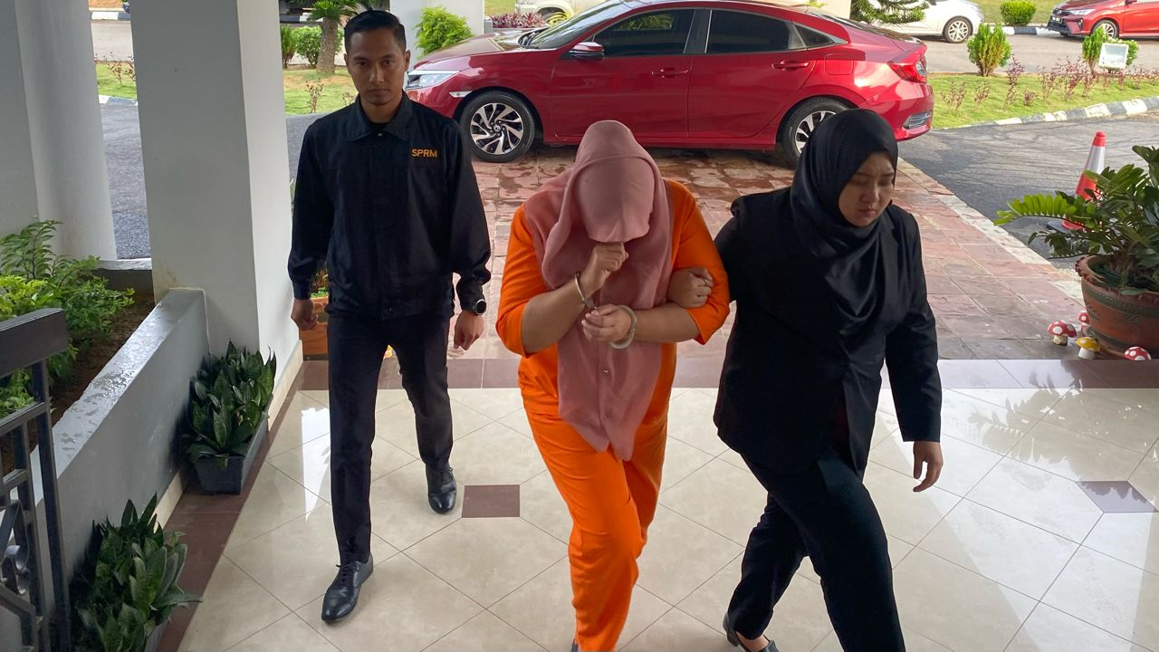 Penjawat awam ditahan reman 4 hari, disyaki terima rasuah RM16,000