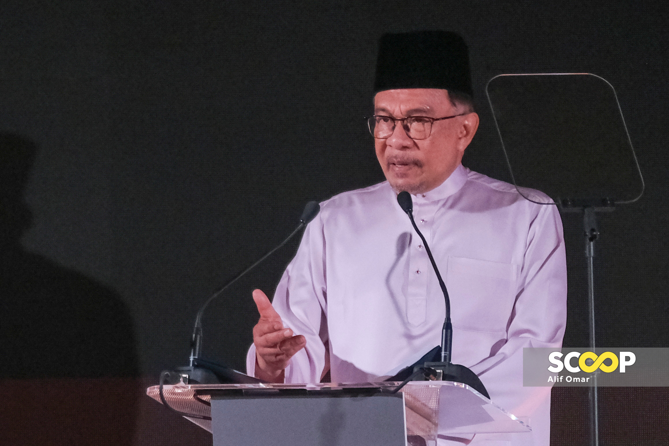 Anwar extends call for national unity ahead of Hari Raya | Scoop