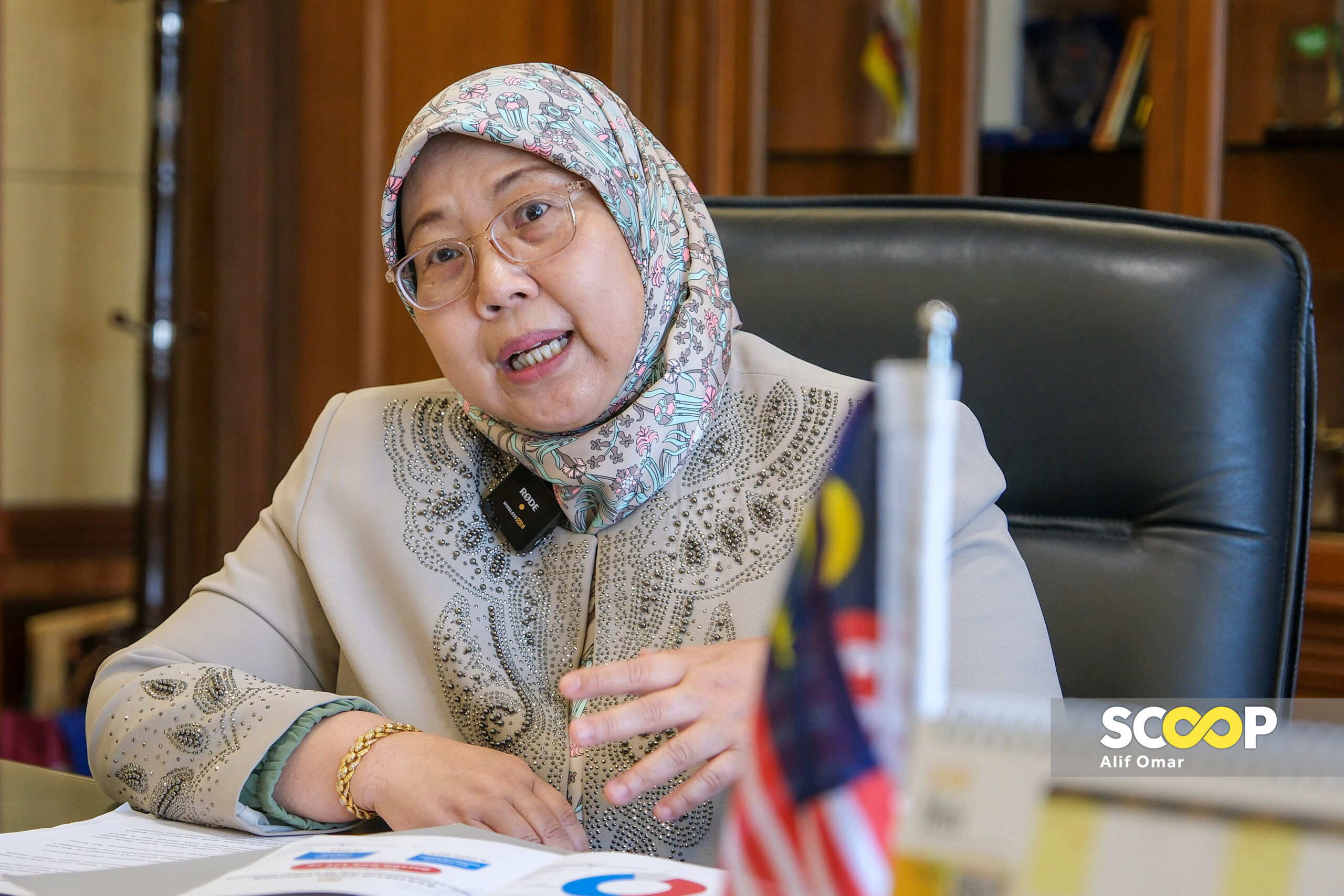 Govt should announce targeted subsidy, not foreign media: Fuziah