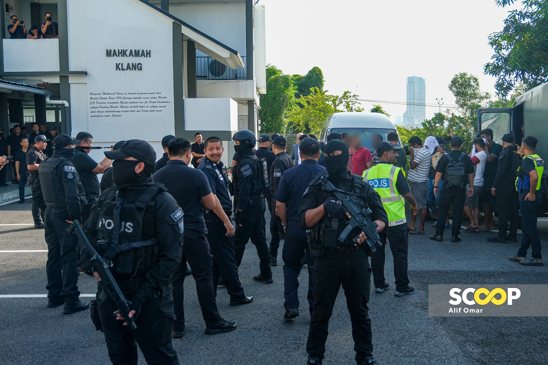 Police arrest 21 members of crime syndicate ‘Gang TR’, 20 to be charged today: Shuhaily