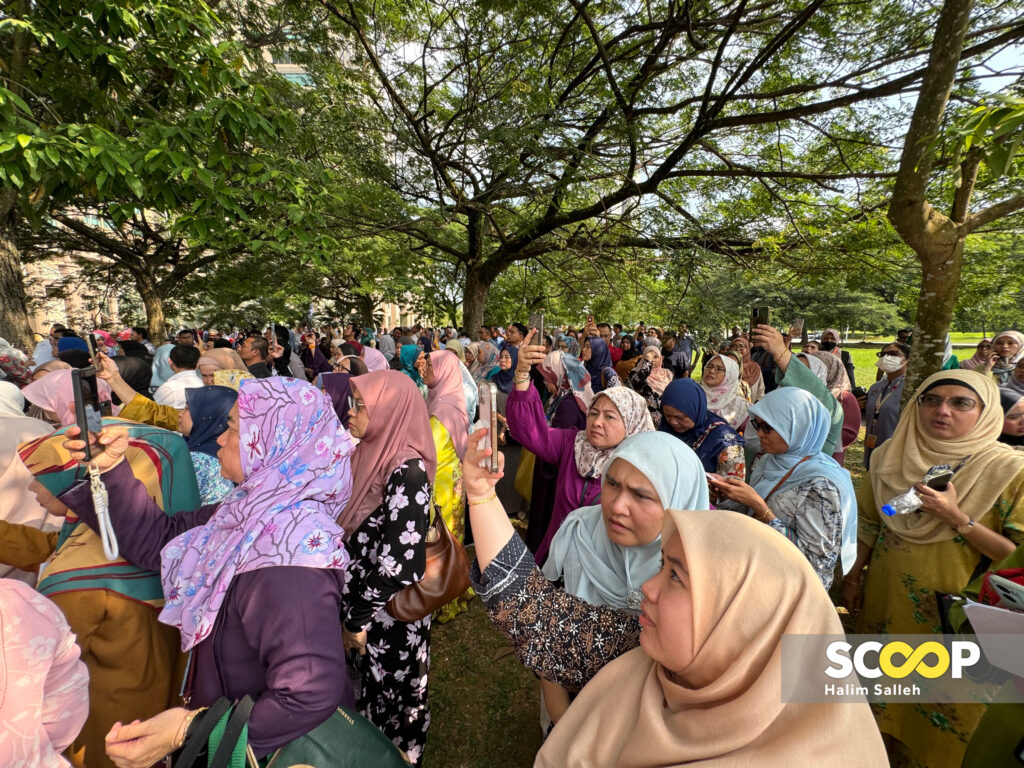 05062024-Penjawat-awam-mendapatkan-perlindungan-setelah-menerima-ancaman-bom-di-bangunan-Kementerian-Pelancongan-Seni-dan-Budaya-HALIM-SALLEH-1