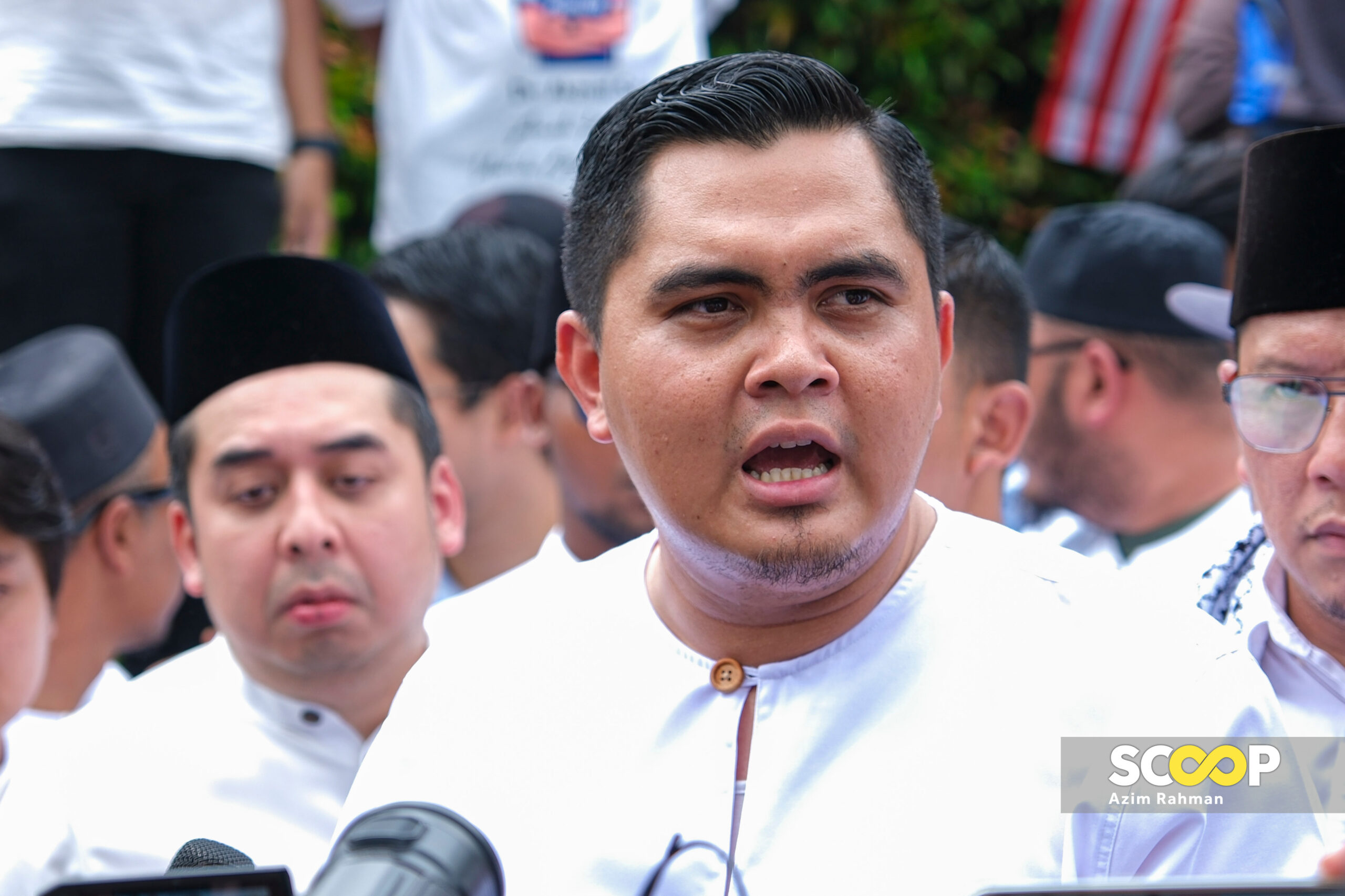 Umno Youth demands halt on sale of MAHB shares to GIP