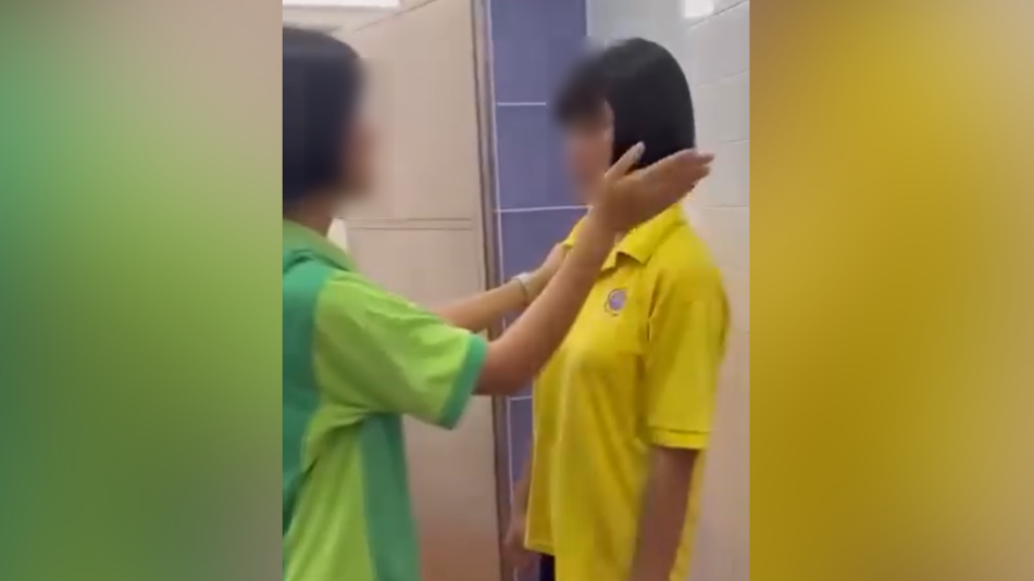 Polis Perak siasat video pelajar perempuan dibuli dalam tandas