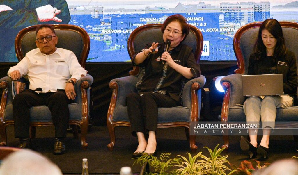 Sabah-MM2H-launch-Christina-Liew-centre-Info-Dept