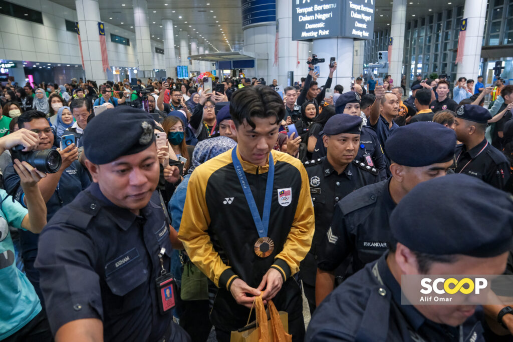 07082024 - Ketibaan skuad Badminton Negara yang selepas memenangi pingat Gangsa Olimpik Paris 2024 di KLIA Terminal 1 - ALIF OMAR_16