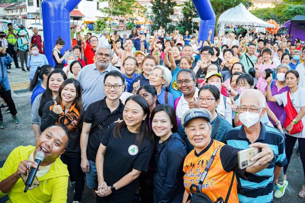 Hannah Yeoh at Taman Permainan Kanak-kanak at Taman Sri Sinar to officiate Jom Gerak on January 27 2024 - pic credit Kawasan Rukun Tetangga Taman Sri Sinar (1)